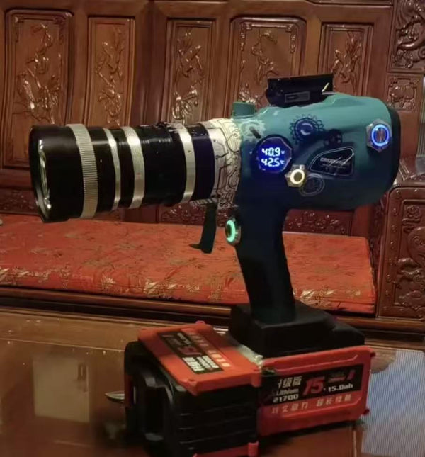 HL520-DIY Laser Cannon. Handheld 520W (Battery DC 42V 25Ah; Wavelength 915). Range 50 m. Battery life 5 years, with fast charging.