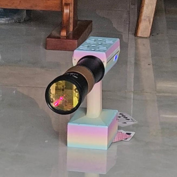 KX260-DIY Laser Cannon. Handheld 260W (Battery DC 30V 18Ah; Wavelength 915). Two lenses. Range 50 m. Battery life 5 years, with fast charging.